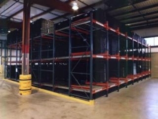 Flow-Thru Pallet Rack